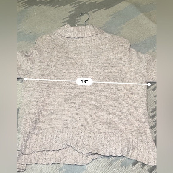 Knox Rose cream, colored, ultrasoft, cow, neck, sweater, size medium - Picture 8 of 8